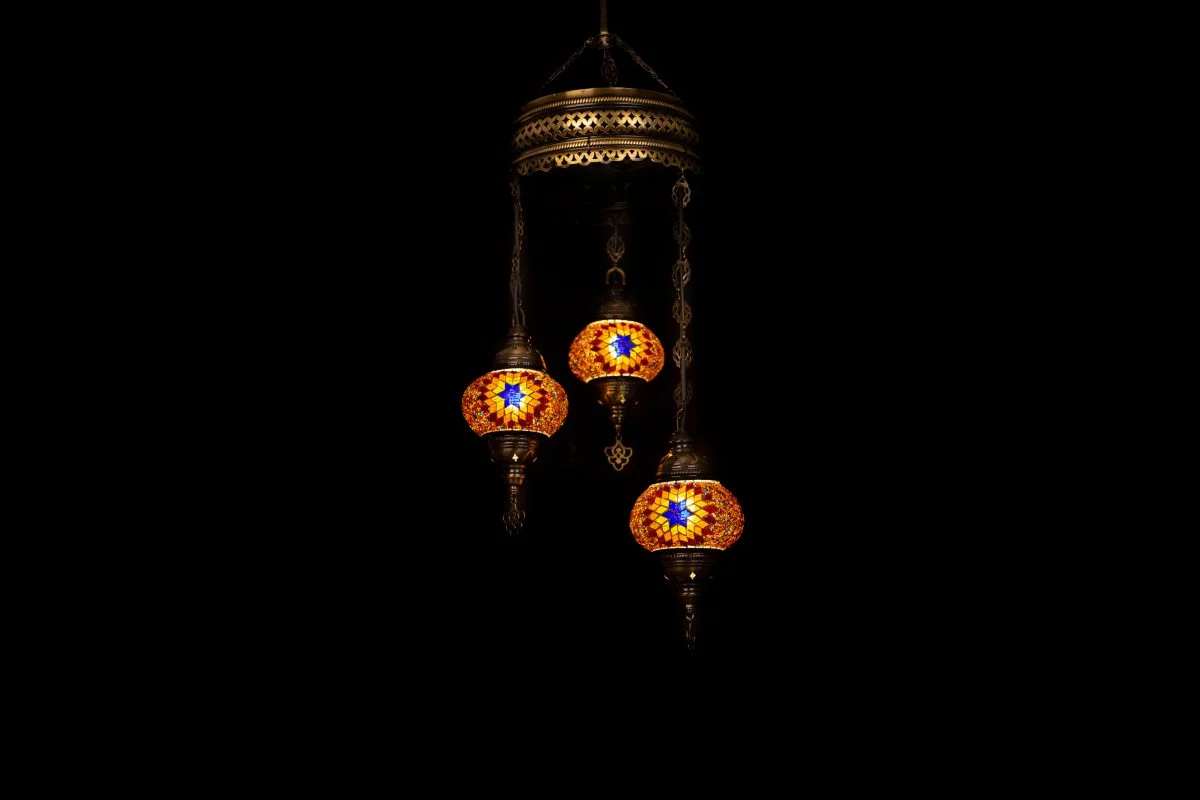 Chandelier decor
